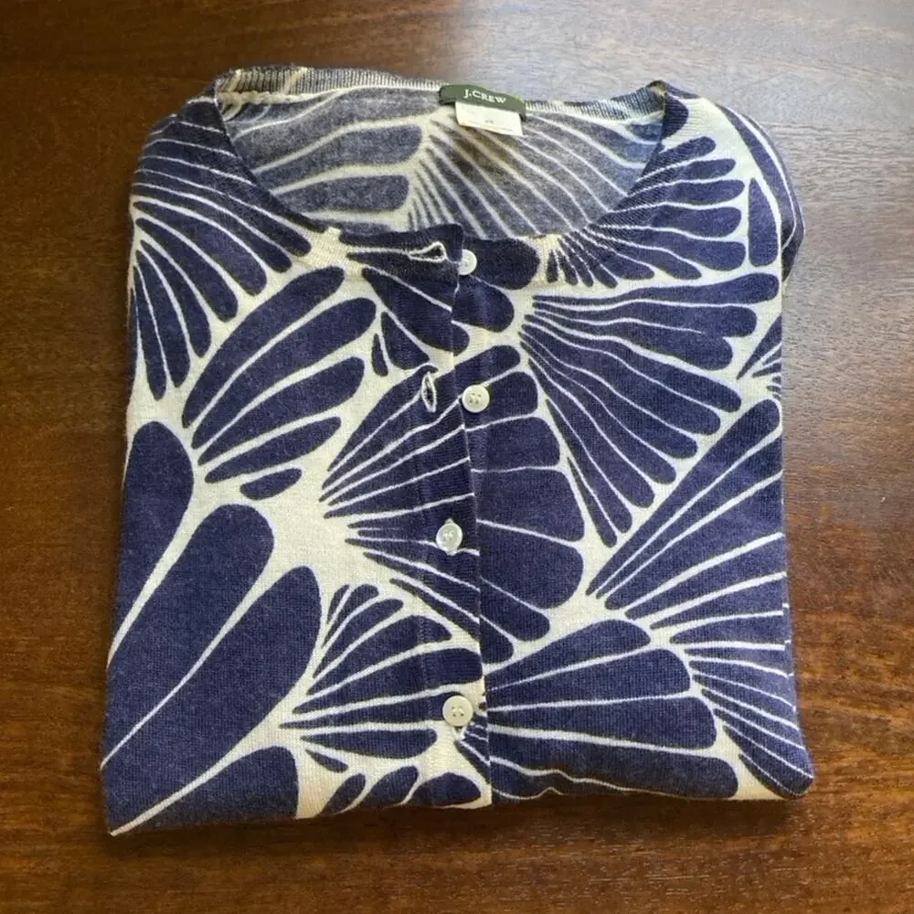 Classic Botanical Merino Wool Cardigan Navy and White, XS